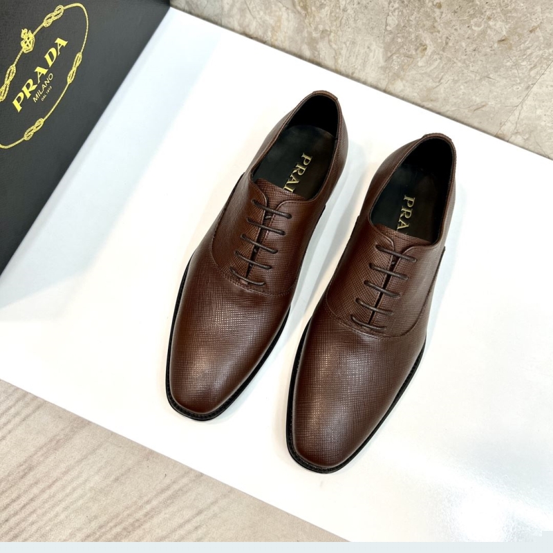 Pra*a leather shoes
